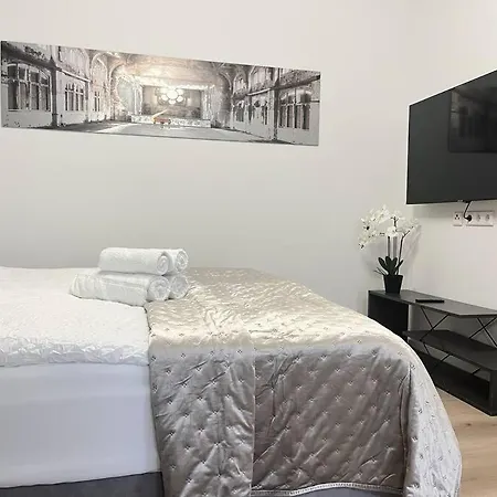 Staywell For 4 In The City I Parking I Wifi I Netflix Paderborn Extérieur photo